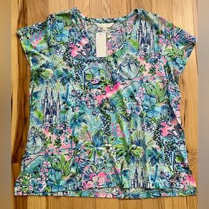NWT Lilly Pulitzer Cinderella V-Neck Etta T-Shirt.